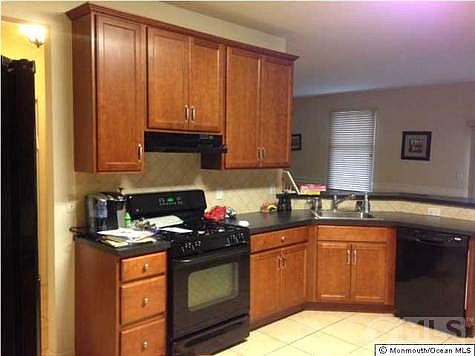 3rd image of 418 Ashley Ave