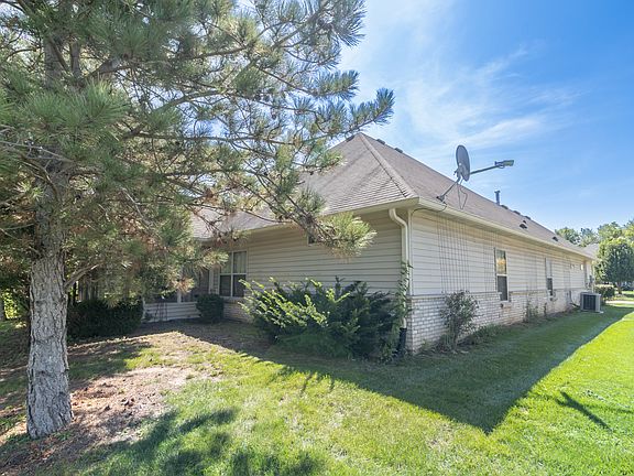 5th image of 1760 Stonewall Cir