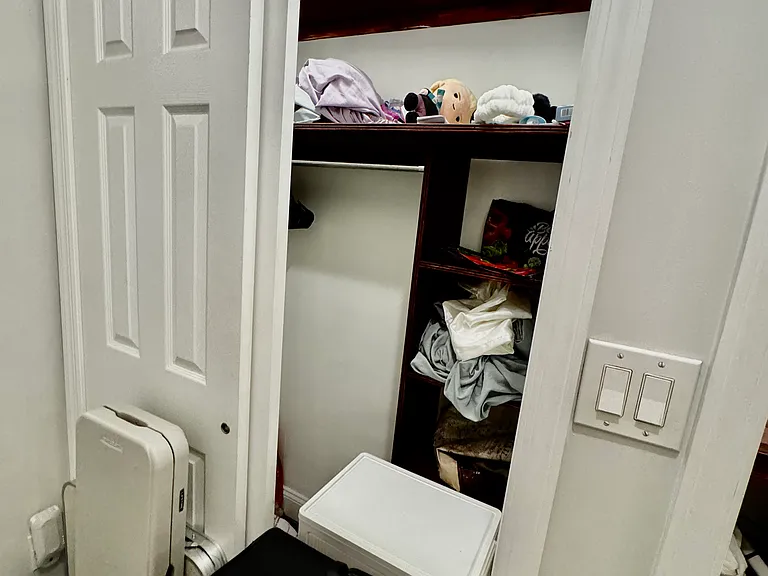 325 E 90th St #2W — Photo 17