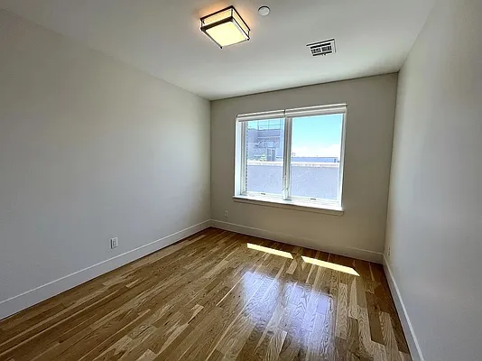 Rented by Akam Sales and Brokerage | media 15