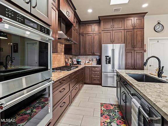 3rd image of 12072 N Portico Pl