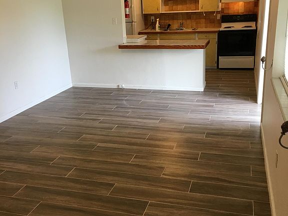 5th image of 8483 Sunset Dr