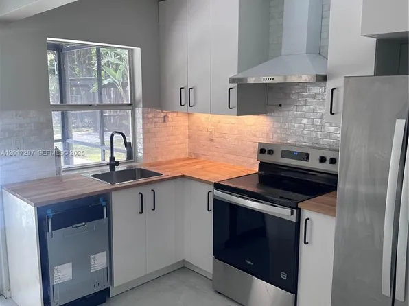 200 SE 19th St, Fort Lauderdale, FL 33316