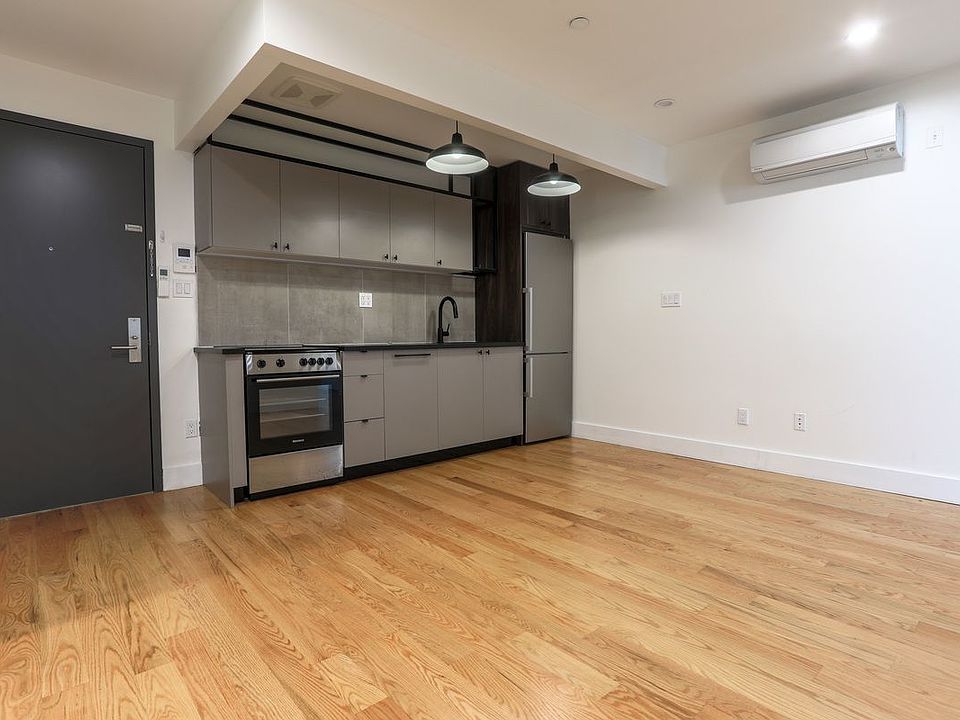 1st image of 621 Parkside Ave #2A