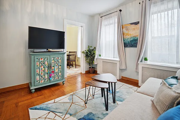 Sold by REMAX Elite | media 3