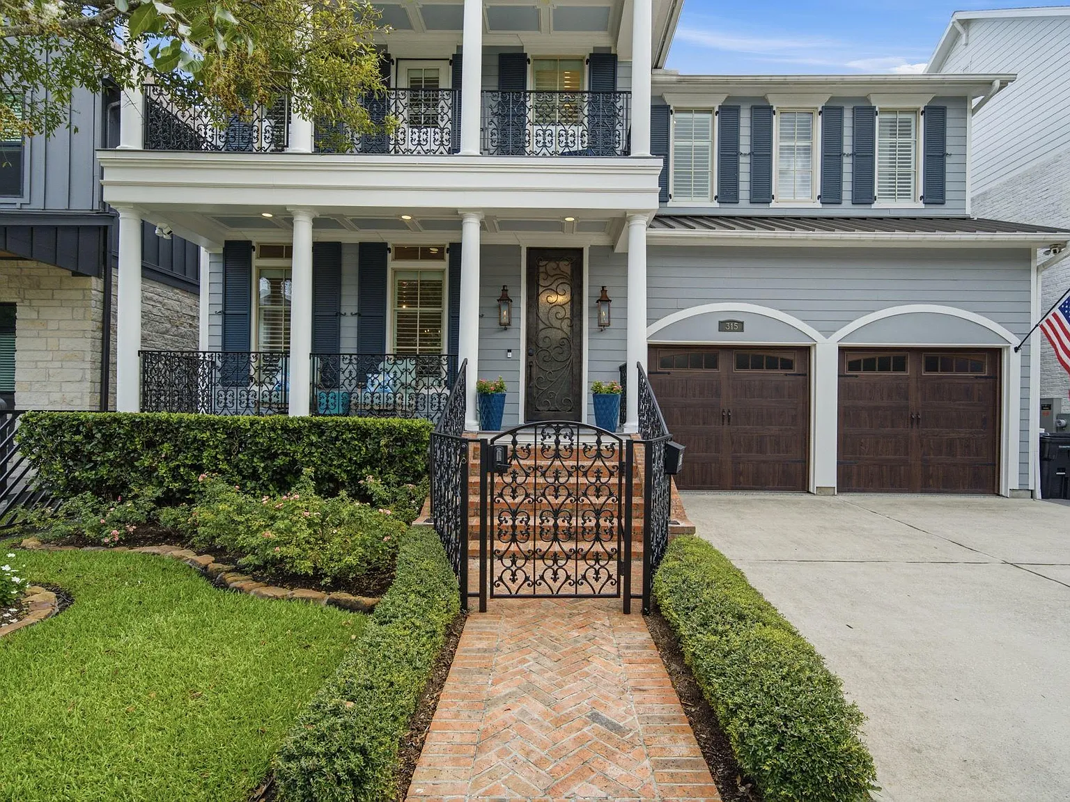 4 bed, 3.5 bath, 3884 sqft, $8,750 — Photo 3