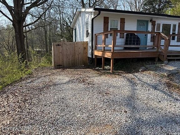 4th image of 133 Briggs Dr