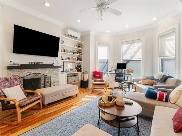 329 Beacon St APT 2, Boston, MA 02116