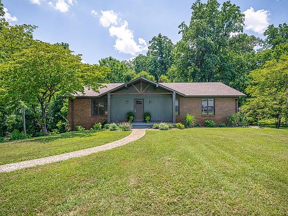 3rd image of 307 Gillen Dr