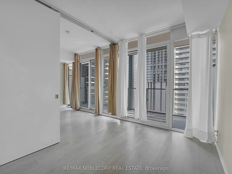 125 Peter St #2111 — Photo 6