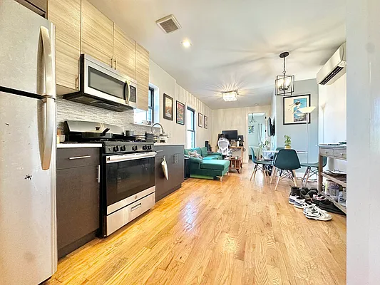 Rented by Doorway NYC, LLC | media 12