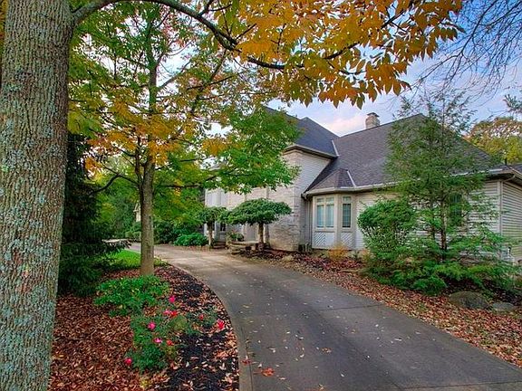 4th image of 7360 Hillside Ln