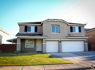 652 Cinnabar St, Imperial, CA 92251