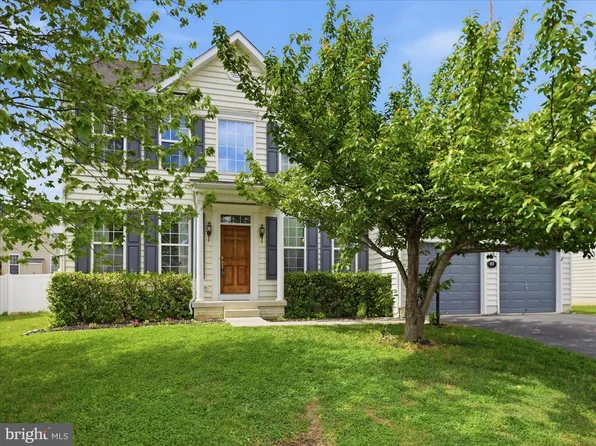 67 Augustine Ct, Kearneysville, WV 25430