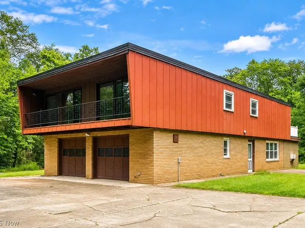 12099 Bradford Dr, Chardon, OH 44024