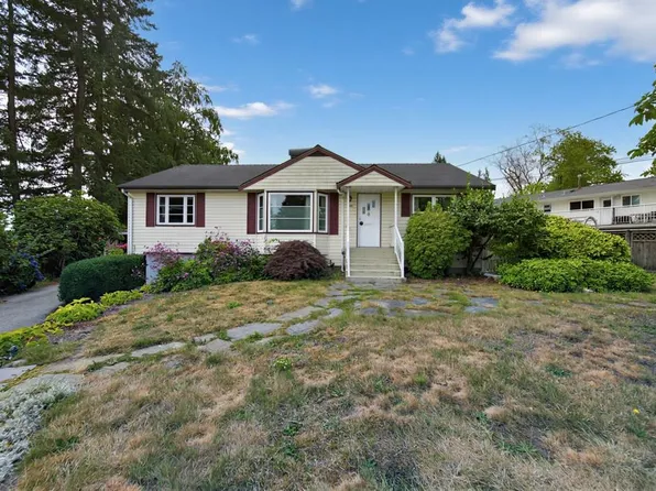 311 Mount Royal Dr, Pt Moody, BC V3H 1R2