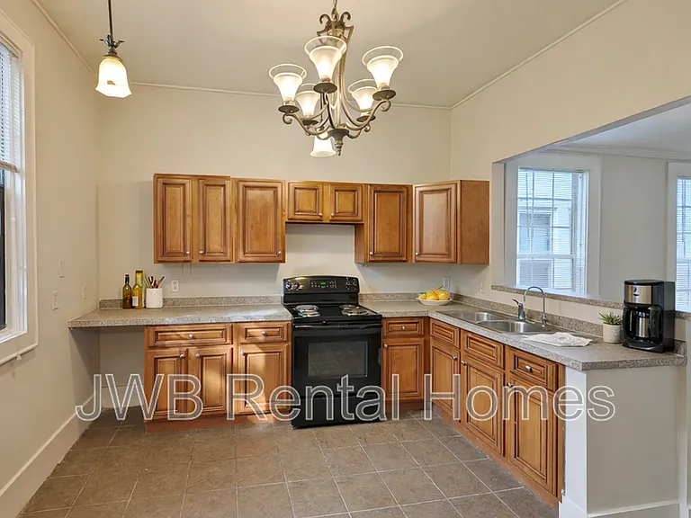 424 Walnut Ct — Photo 3