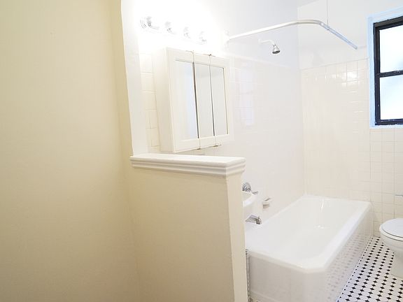 2nd image of 55 E 190th St APT 44