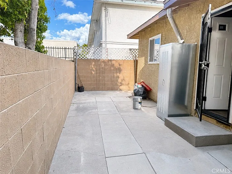 15228 S Normandie Ave #B — Photo 2