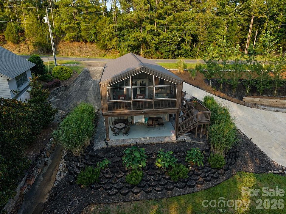 1st image of 2268 Singleton Creek Rd