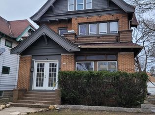 2744 N 39th St, Milwaukee, WI 53210
