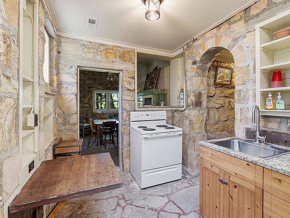 75th image of 167 Pollywood Ln