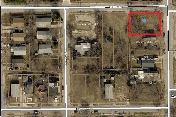 4th image of 200 New York Ave