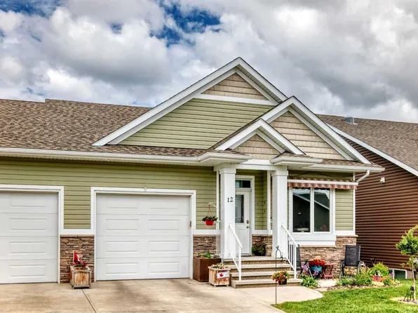 12 S Beardsley Cres, Lacombe, AB T4L 0G4