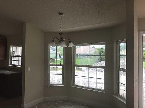 3rd image of 433 SE Jupiter Terrace
