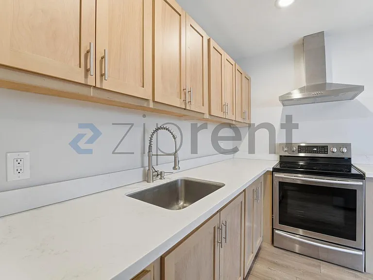 1031 E Roosevelt St #A — Photo 18