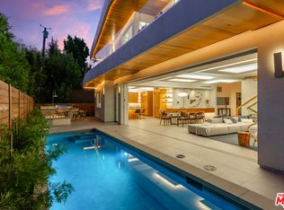 4005 Dixie Canyon Ave, Sherman Oaks, CA 91423