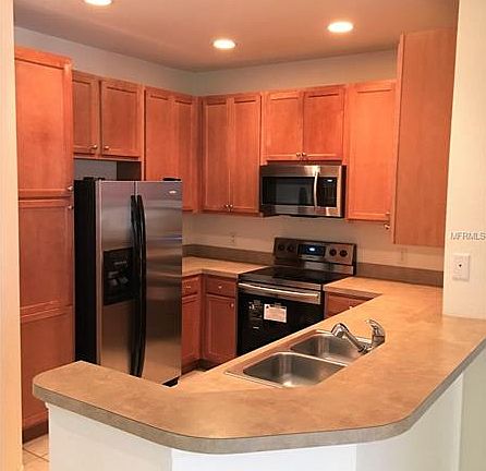 4th image of 2370 Grand Central Pkwy APT 6