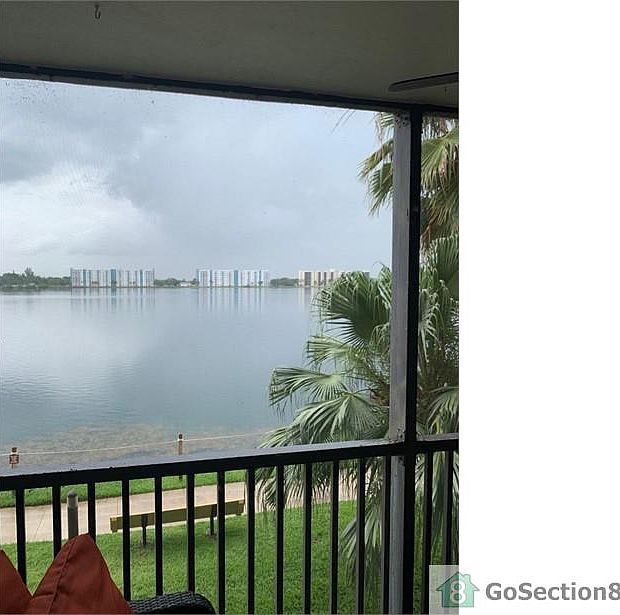 1st image of 117 Lake Emerald Dr APT 206