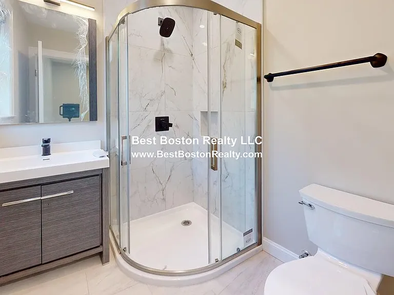 231 Highland Ave #3 — Photo 14