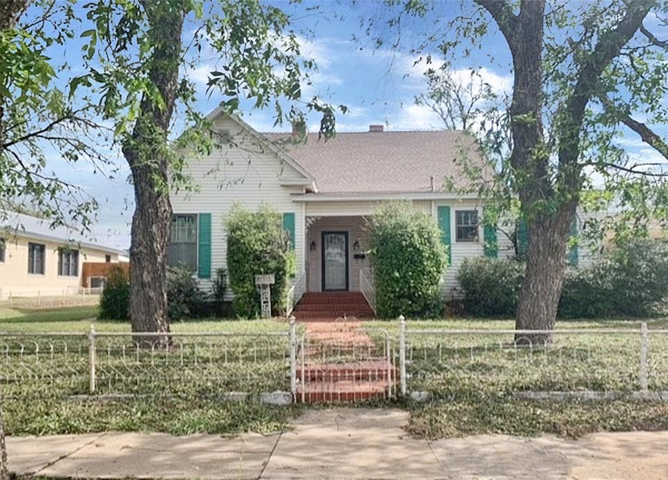 1st image of 900 N 8th St