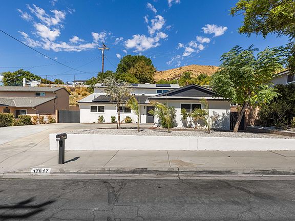 2nd image of 17817 Blackbrush Dr