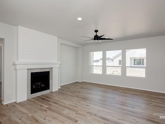 4th image of 4905 Endicott Dr