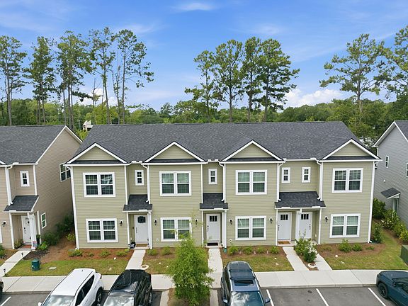 5th image of 201 Twin Rivers Dr