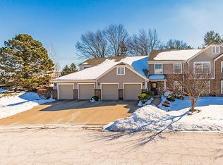 201 S Watchtower Dr APT 302, Wilder, KY 41076