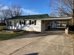 8053 Lawrence Dr, West Chester, OH 45069