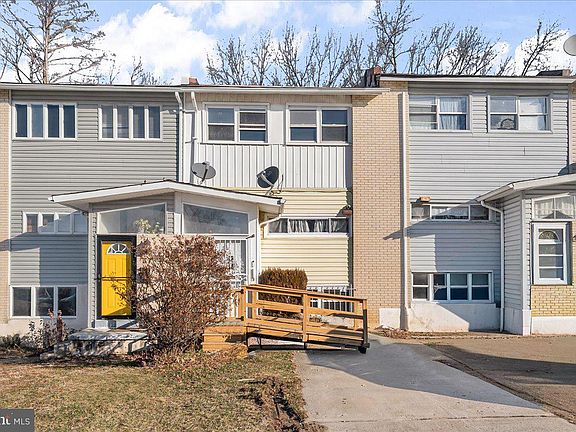 2nd image of 55 Oakmont Dr