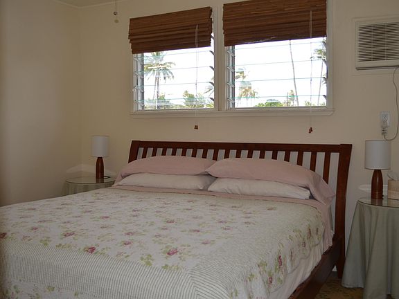 Bedroom, (with King size bed)