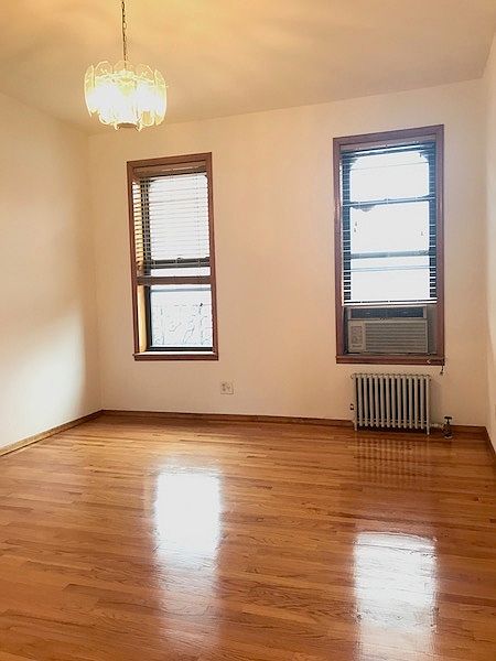 1st image of 218 E 11th St APT 21