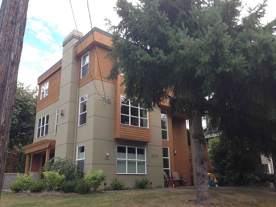 2nd image of 9528 27th Ave NE