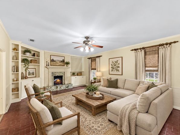 13013 Coursey Blvd