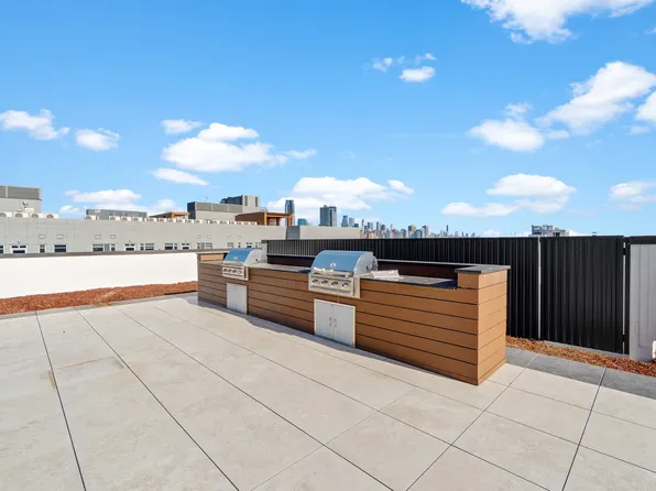 412 Whiton Street image 33 of 40