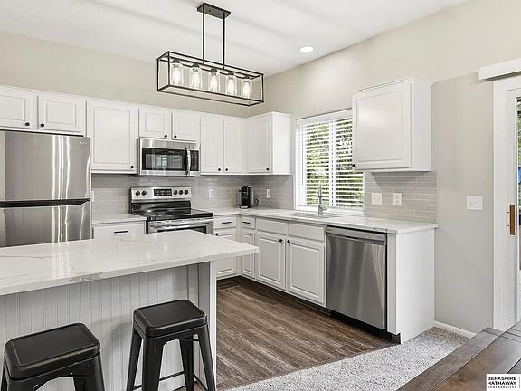 4th image of 4242 S 178th St