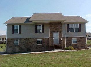 568 Joshua Dr, Dandridge, TN 37725