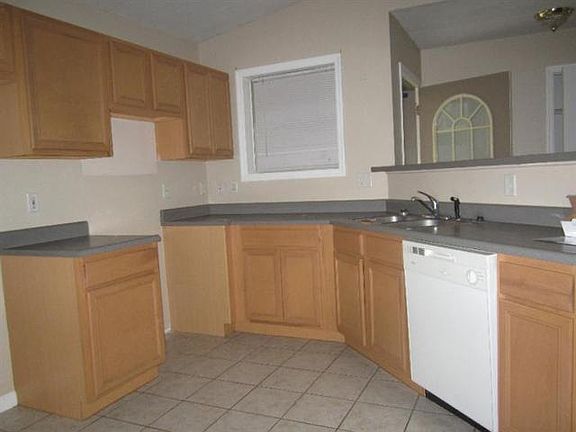 3rd image of 126 Pepperwood Pl