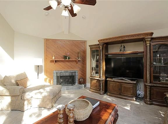 4th image of 87 Dunleith Dr